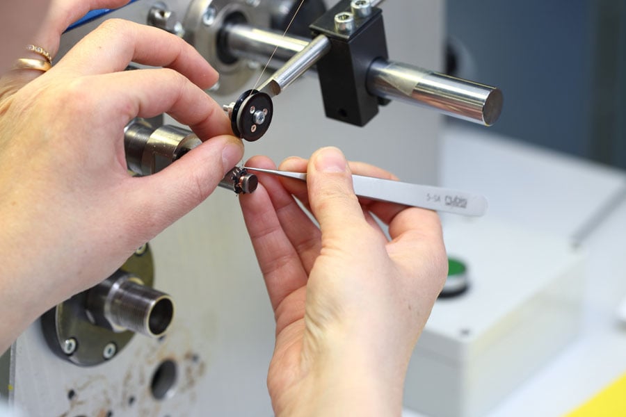 Both the AWG and metric system (mm) are used in coil design. The choice between them depends on the application, regional and personal preferences of the engineer. Both scales have advantages and disadvantages, and it's important to be familiar with both and convert between them as needed.