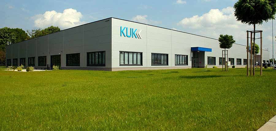 KUK斯洛伐克。遍布全球的生产基地和成熟的供应商网络保证了客户的就近性，较短的运输距离，以及为客户特定的线圈、变压器、组件和电子产品提供最佳条件。
